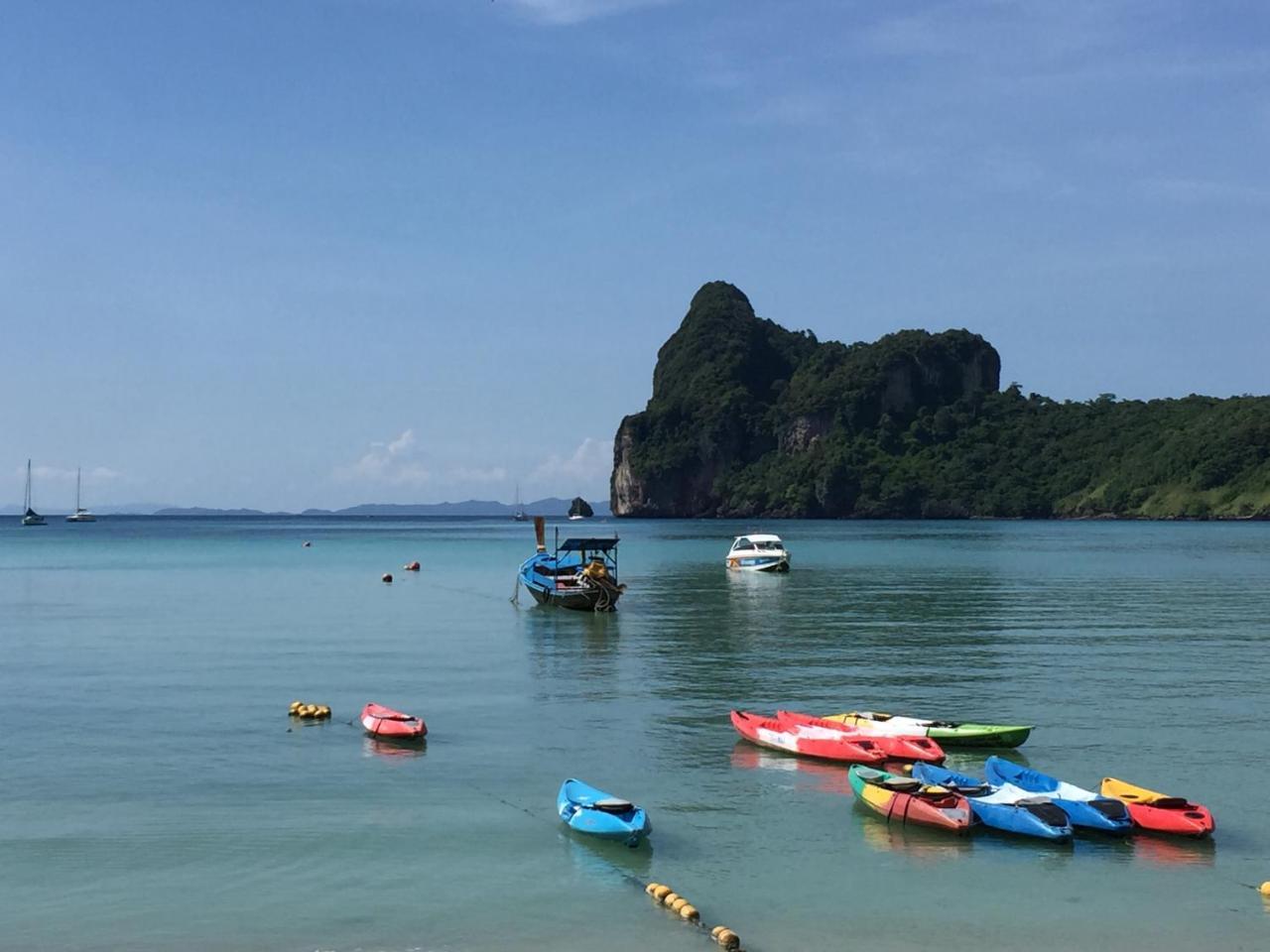 Phi Phi Sea And Hill Resort Exterior photo