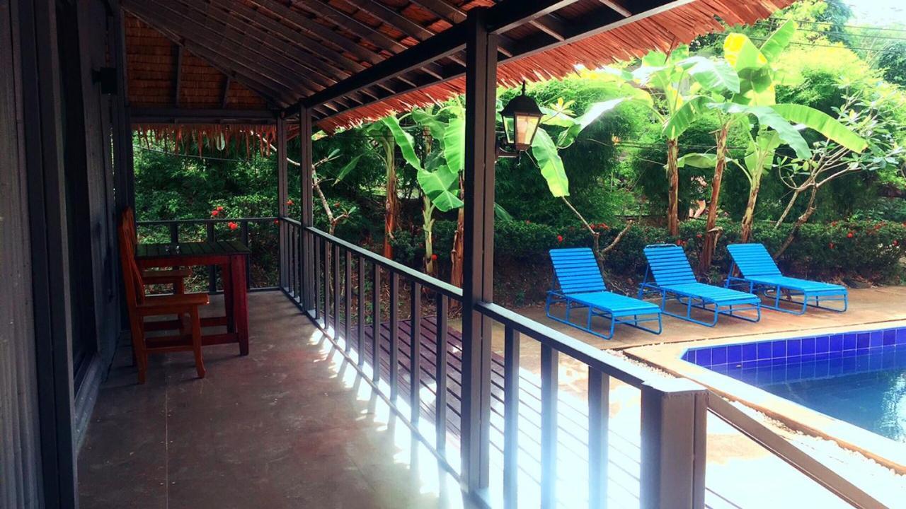 Phi Phi Sea And Hill Resort Exterior photo